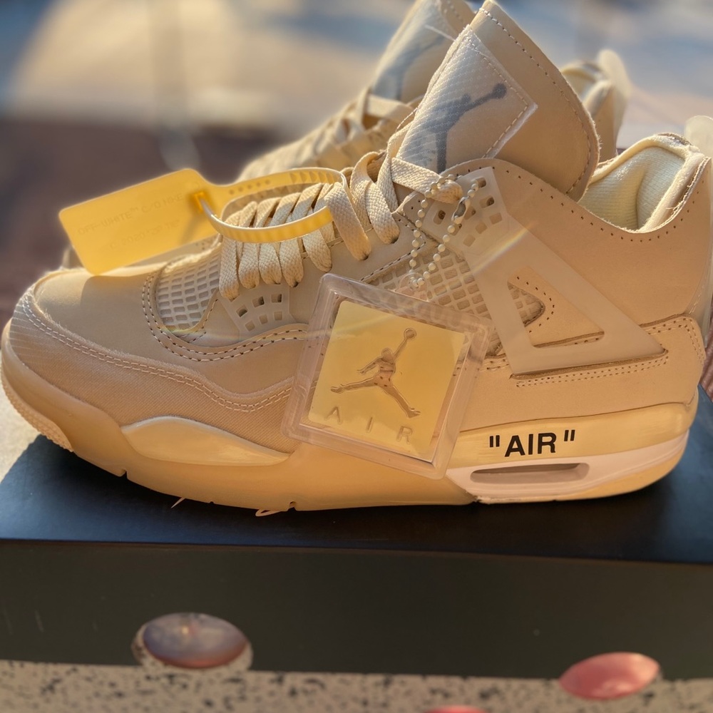 Off White 4’s Sail